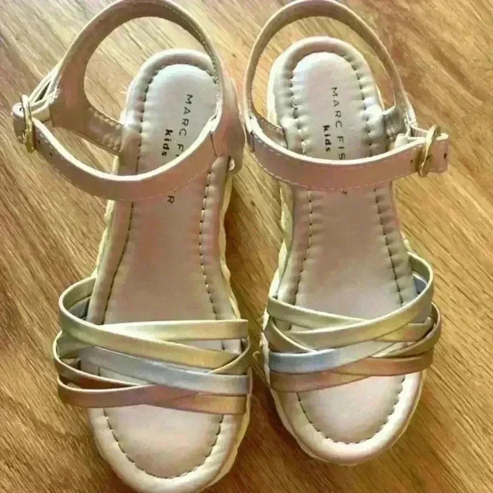 Marc Fisher kids girls sandals. Size 13.